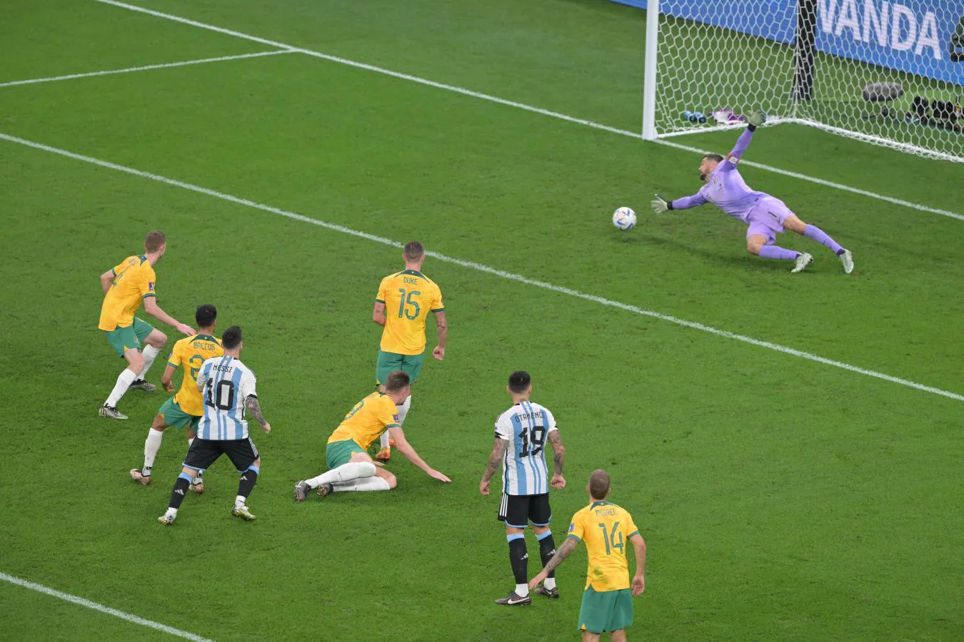 messi gol australia