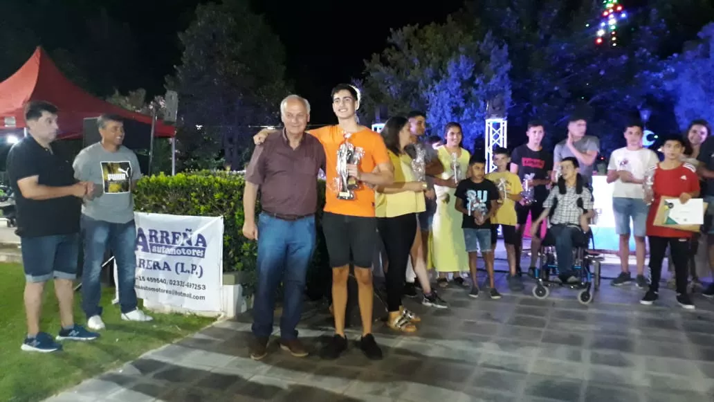 Agustin Ratto deportista del año 21 premios Takos