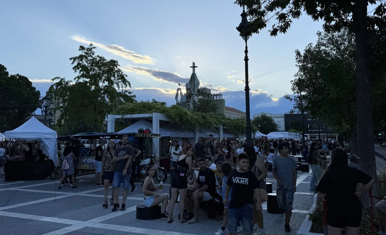 PLAZA CENTRAL SANTA ROSA FILE