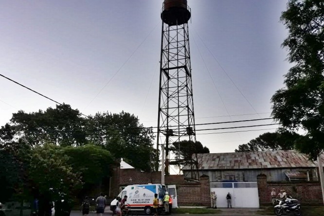 TANQUE DE AGUA SUICIDIO 1
