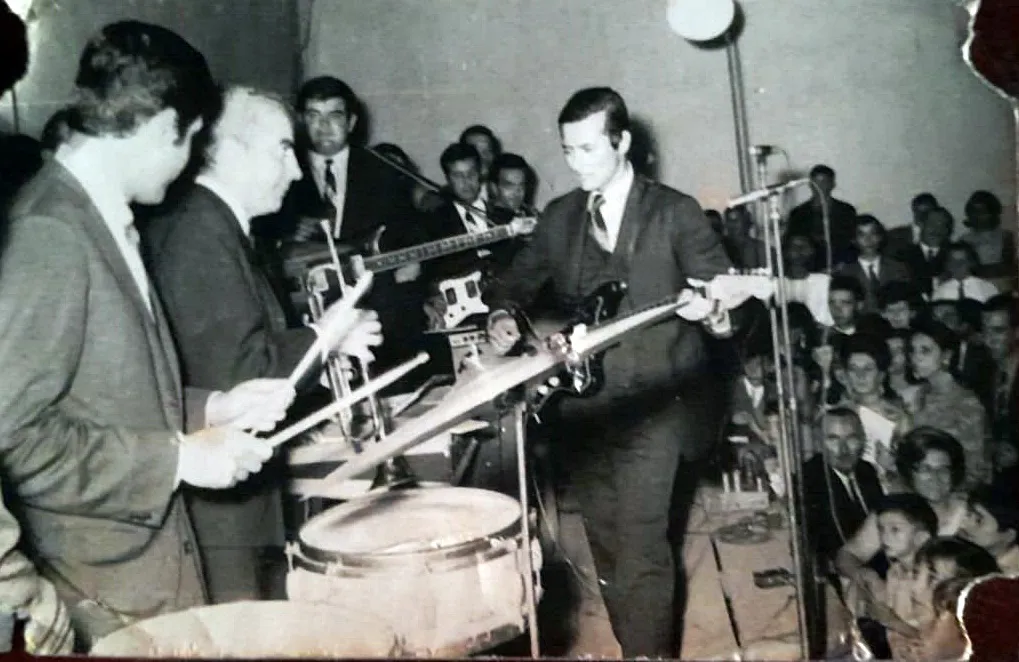 8dbf3994-8f70-401a-967a-0156ee4ec9e9