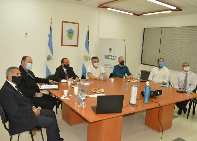 106284029_3944570538946805_6840612694994412922_n