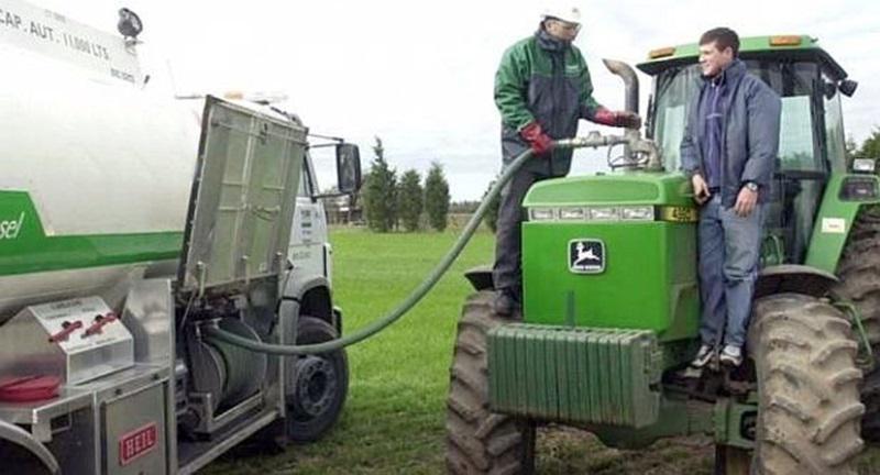 CARGANDO GAS OIL
