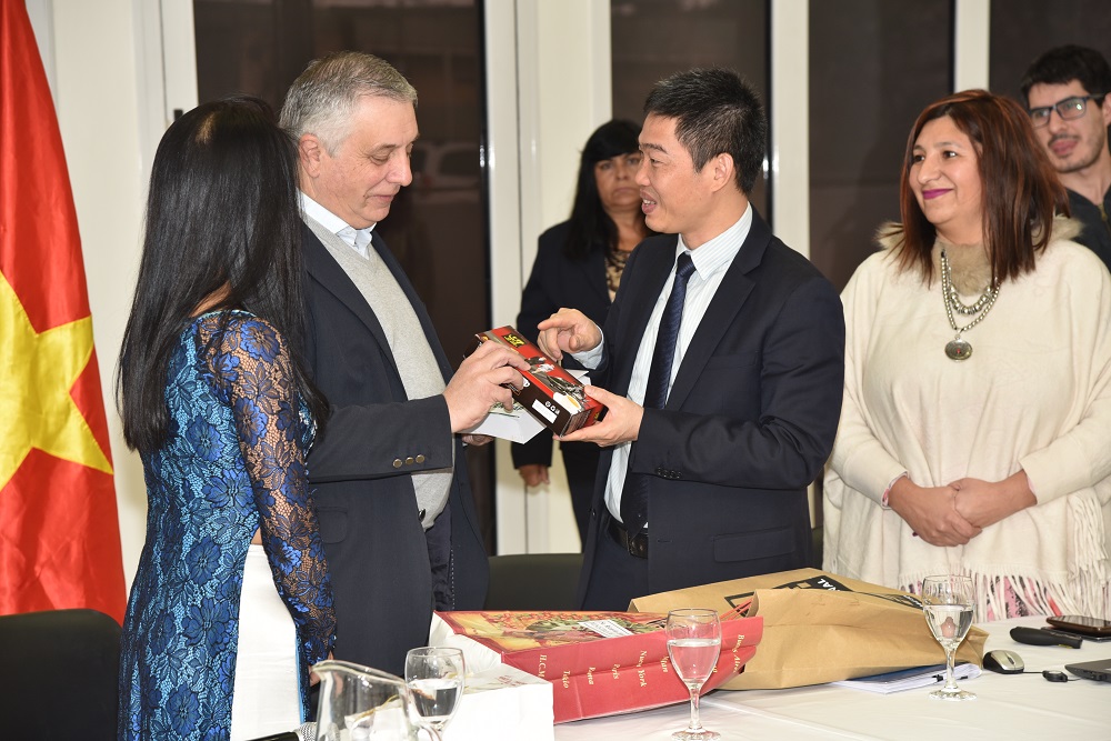 LA PAMPA VIETNAM acuerdo