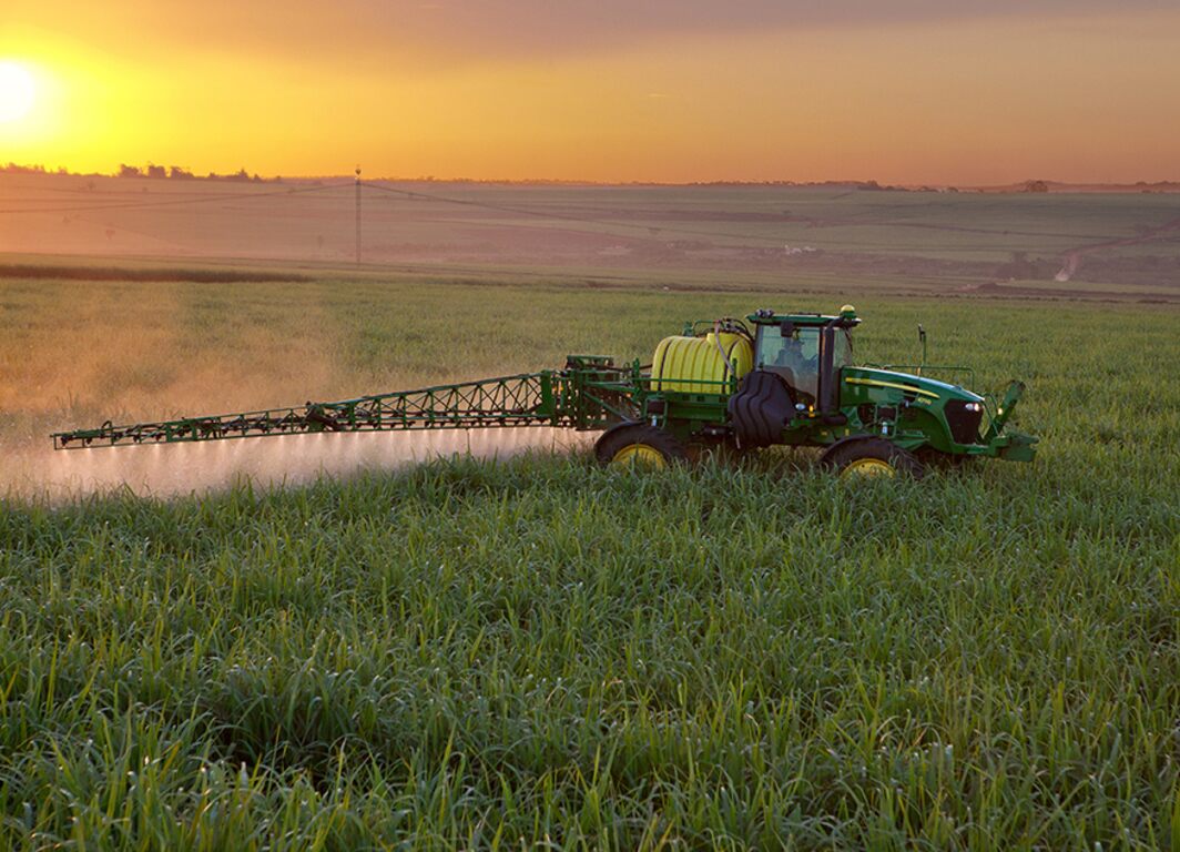 pulverizadora_4730_campo4_large_53d2543f34cad42064d1466502deb2332883bc91