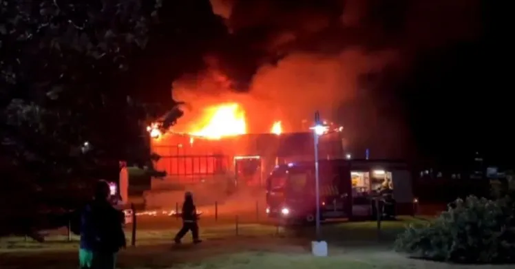 INCENDIO GALPÓN RIGLOS