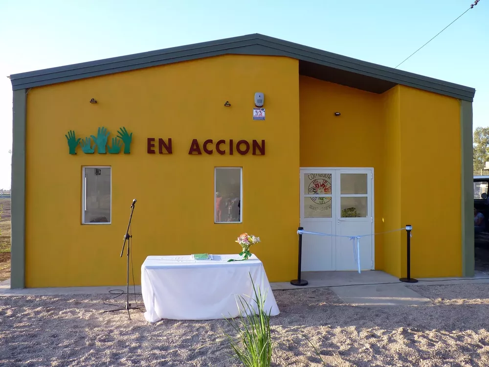 manos en acción edificio (FILEminimizer)