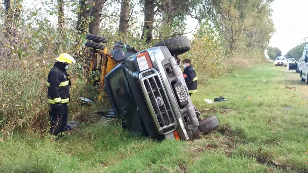 vuelco camioneta 1