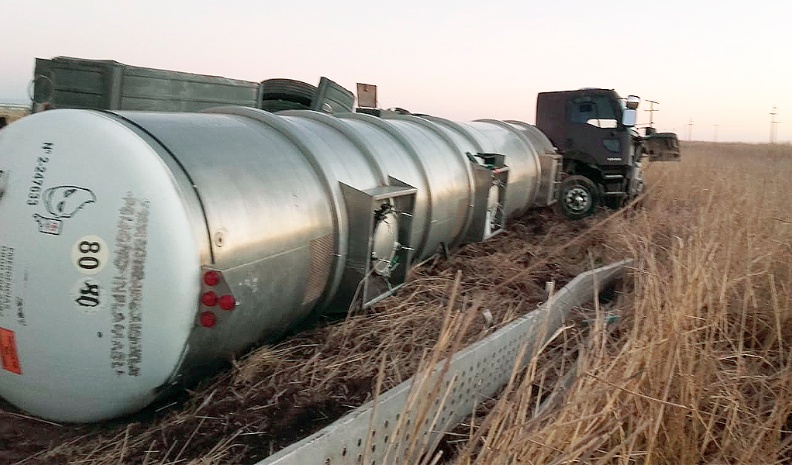 camion volcado de un conductor piquense