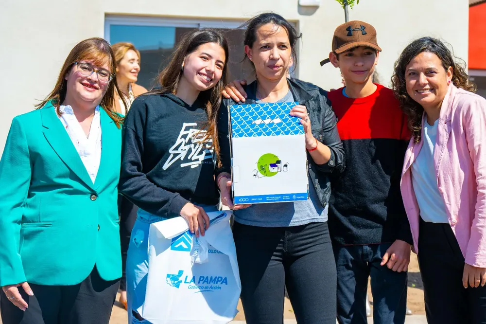 13a0ba20-45ec-4d27-b7f0-77a9a35cd477