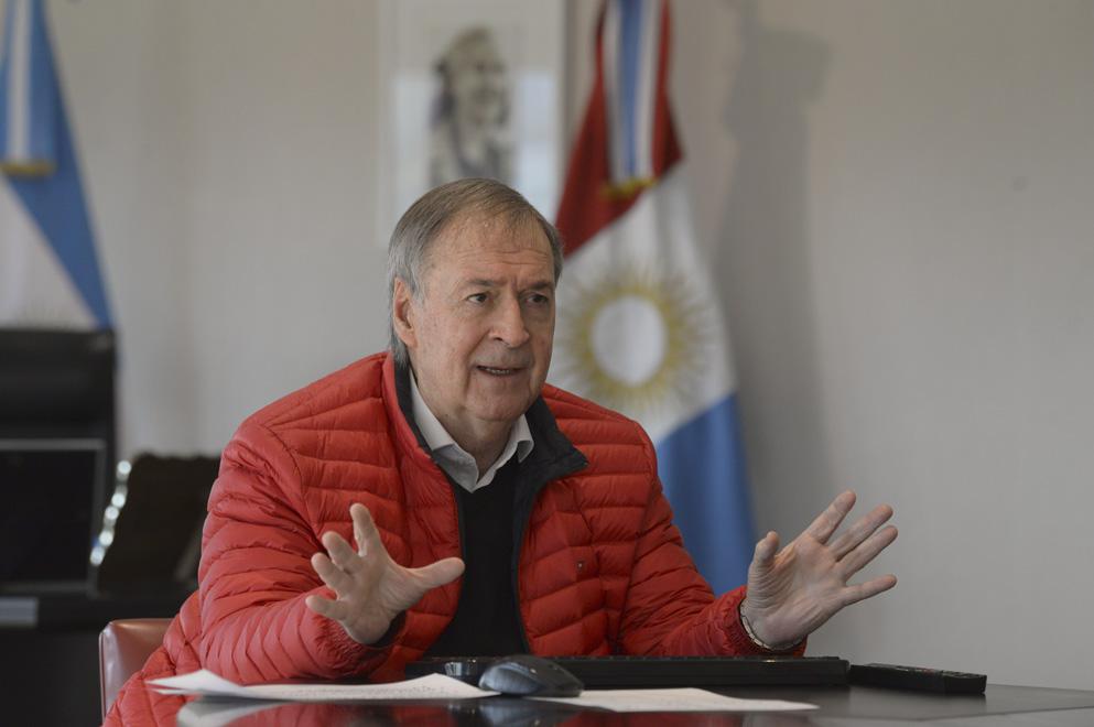 Teleconferencia-firma-de-contrato-para-obra-de-camino-rural-en-Río-Cuarto-10