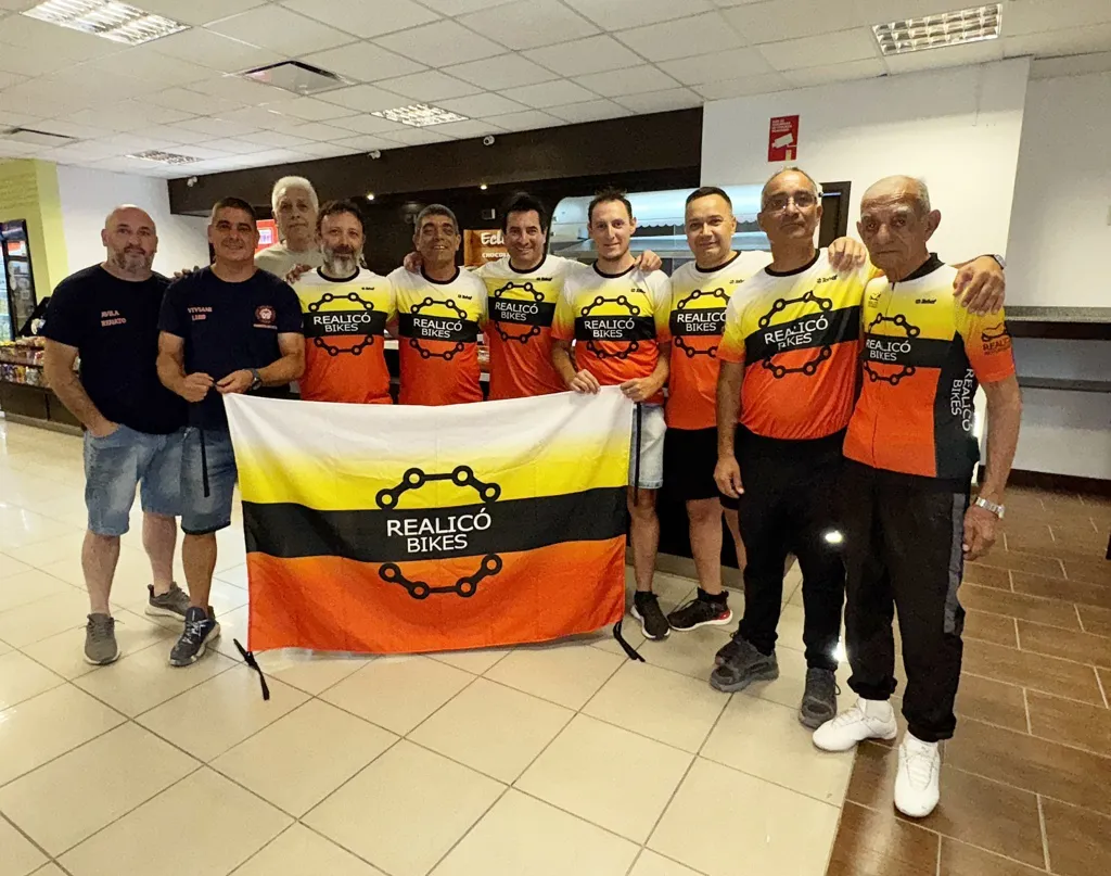 bomberos y realico bike FILE