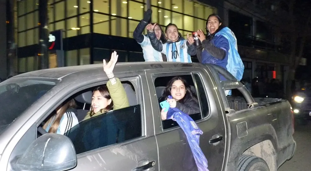 caravana argentina campeon 16 (FILEminimizer)
