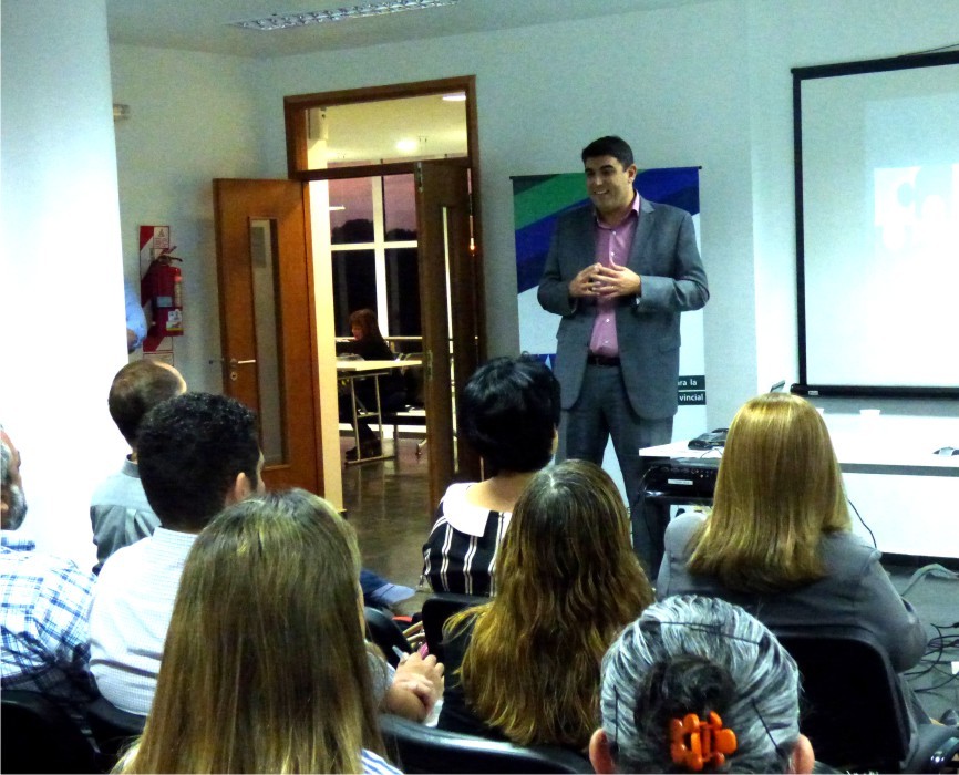 CAPACITACION PARA EMPLEADOS PUBLICOS 1