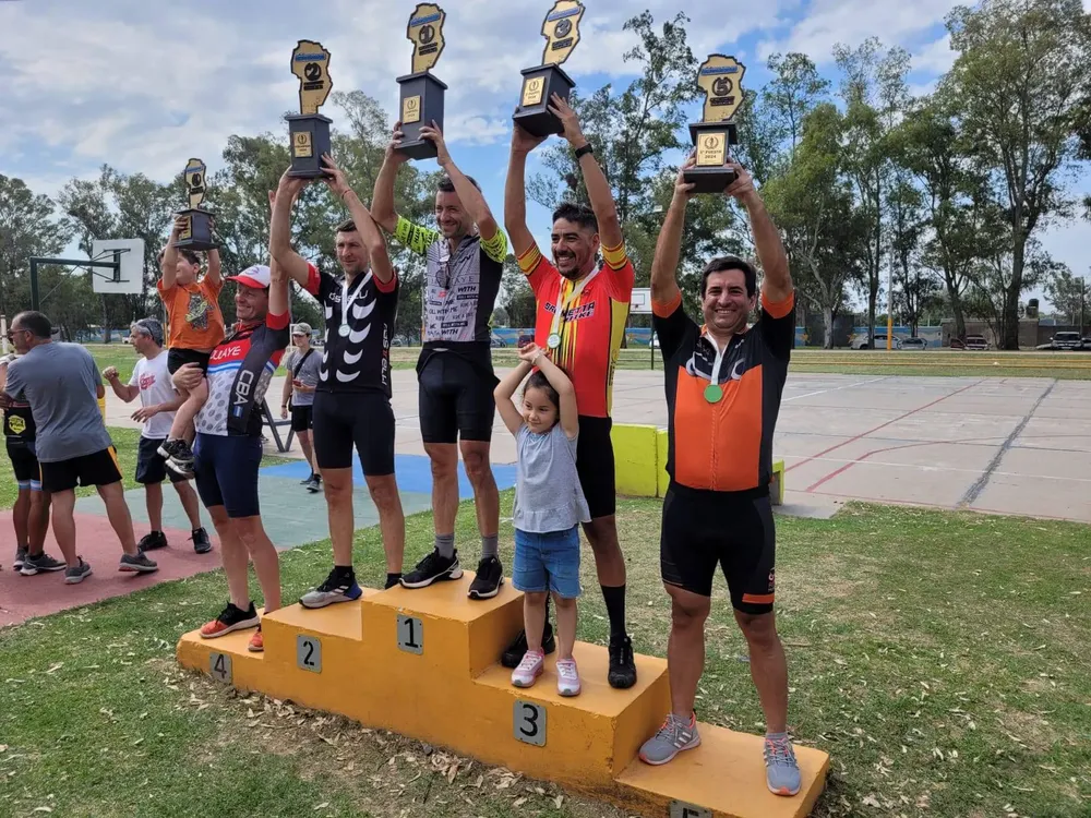 466337665_10234683146555804_161791398640894241_n