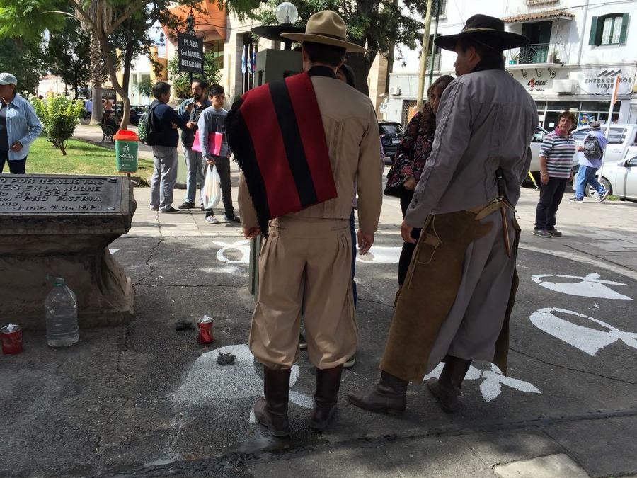 gauchos boraron pañuelos