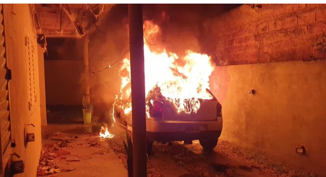 incendio auto Pico