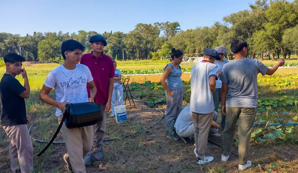 e3b94f71-675a-4b47-a63b-1bbddbb5b321