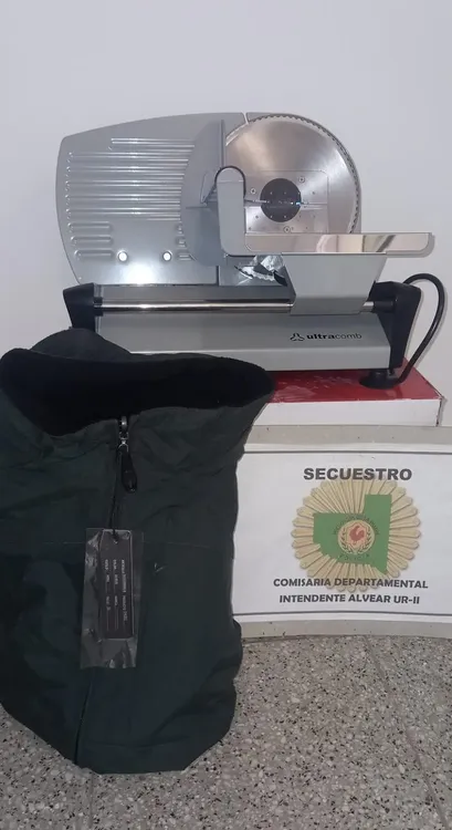 robo cortadora fiambre
