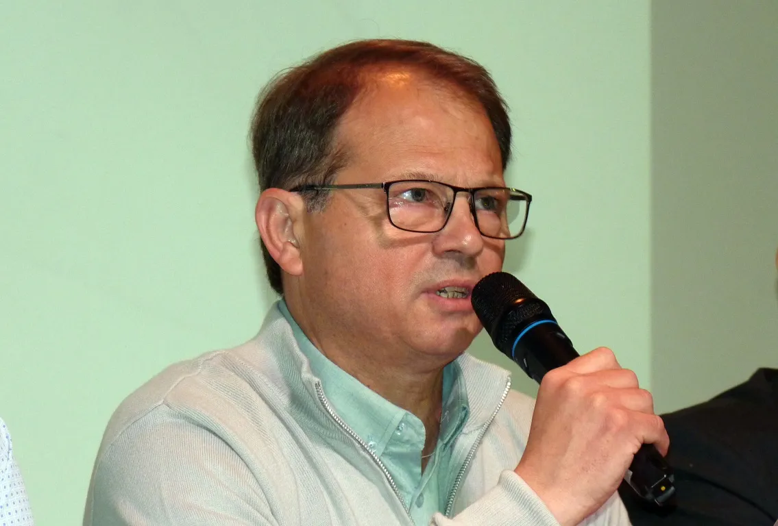 infomatrix camara 4 (FILEminimizer)