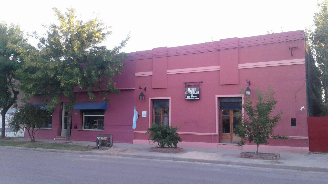 Museo El Tordillo frente completo