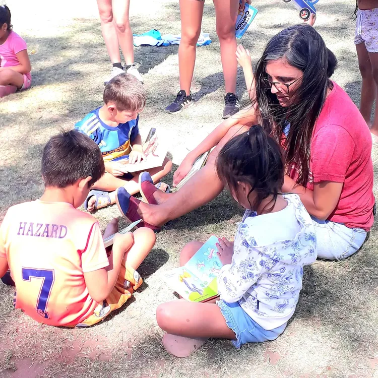 98585603-27b1-4d0e-9d17-bcd0e2ea9871