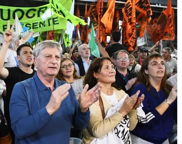 Facundo Sola, presente en el acto del Día de la Lealtad.