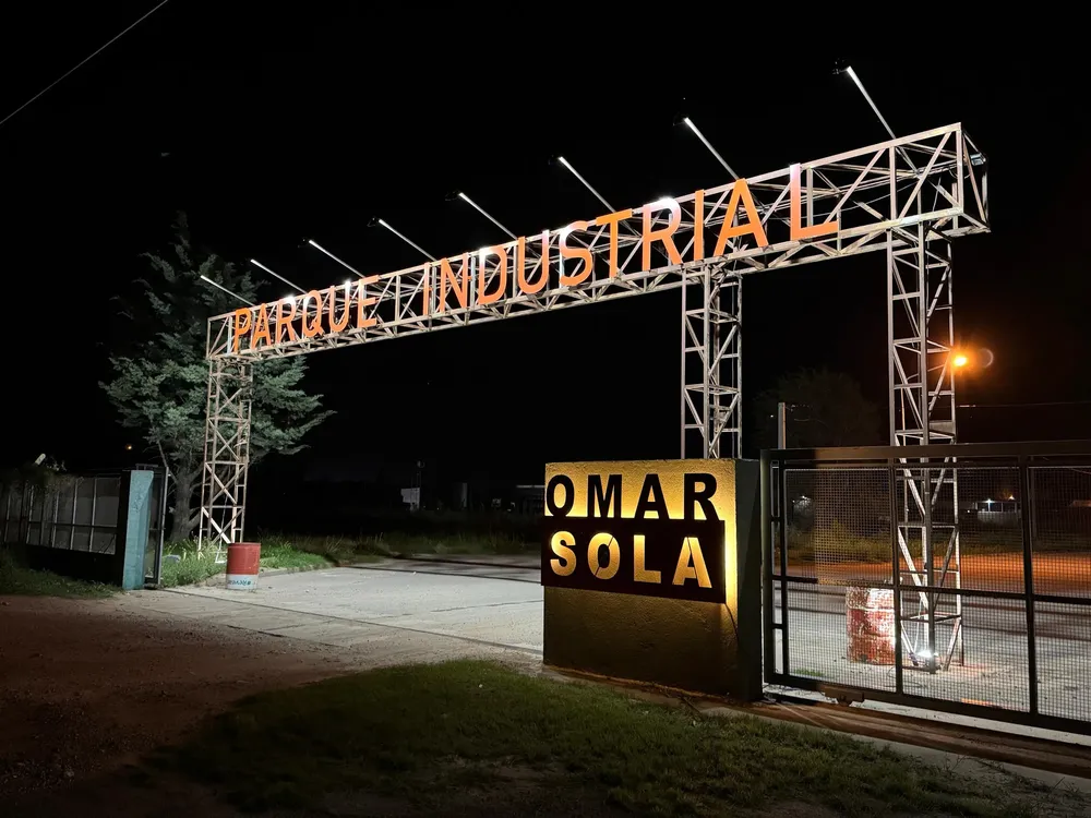 PARQUE INDUSTRIAL CARTEL ILUMINADO 1