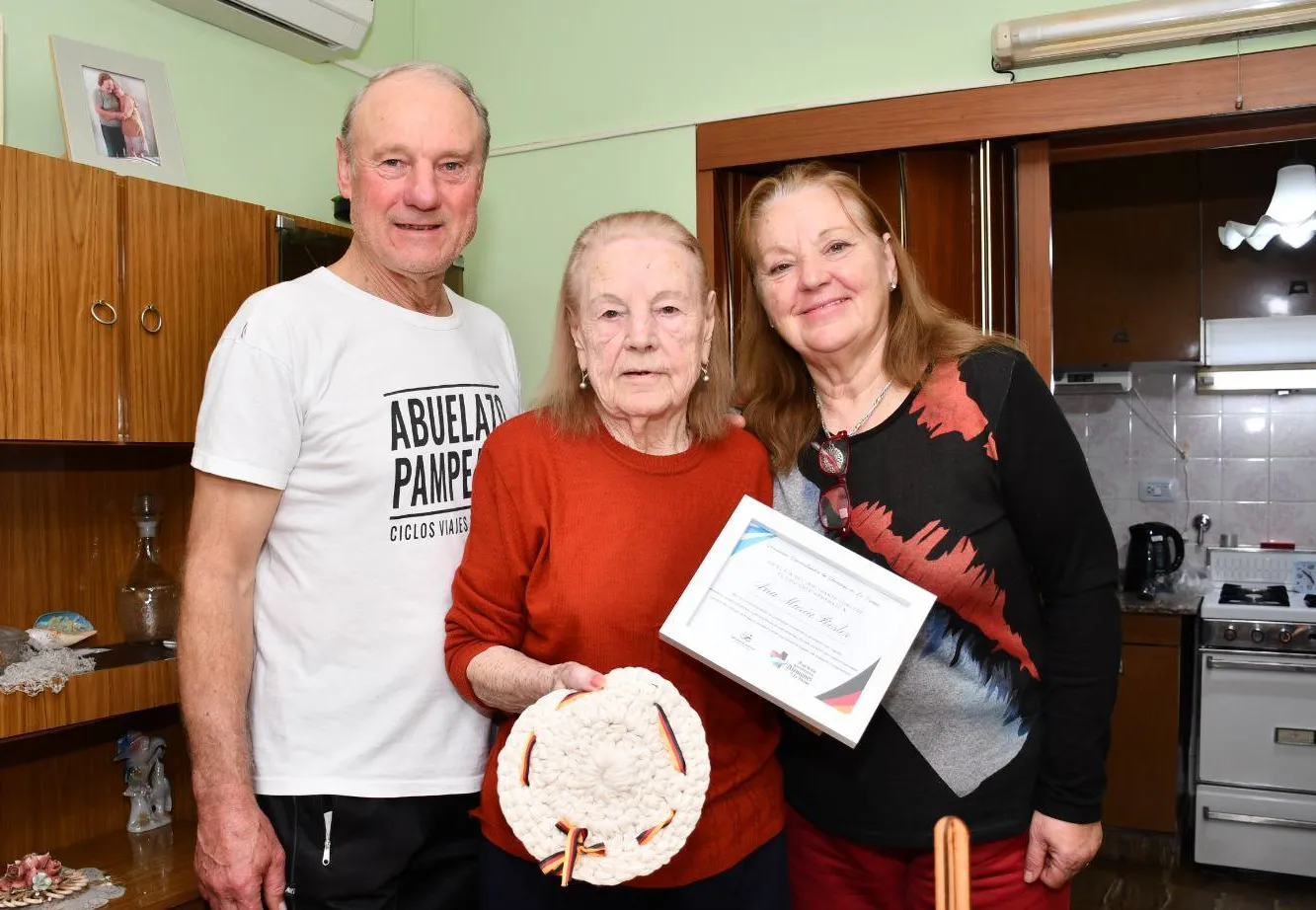 ANA MARIA RESLER DE HECKER 2