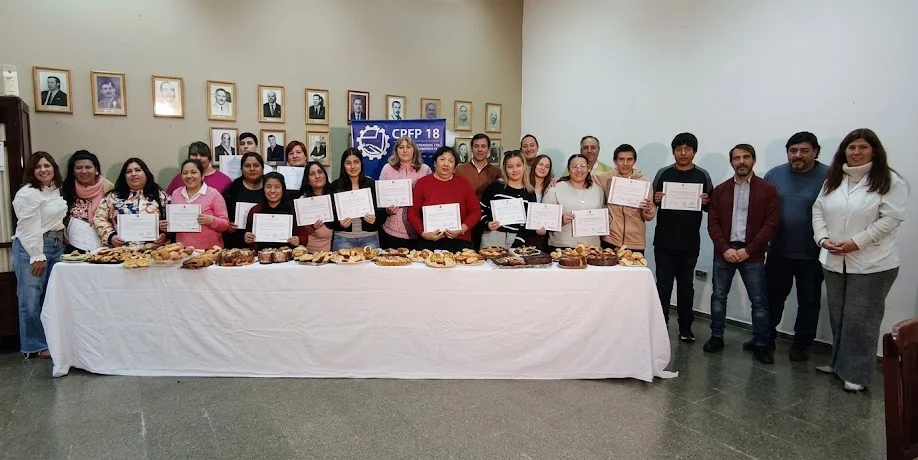 EMBAJADOR MARTNI PASTELERÍA 1