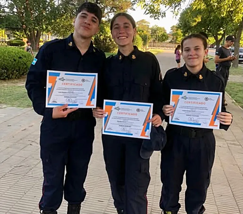 3 NUEVOS BOMBEROS REALICO