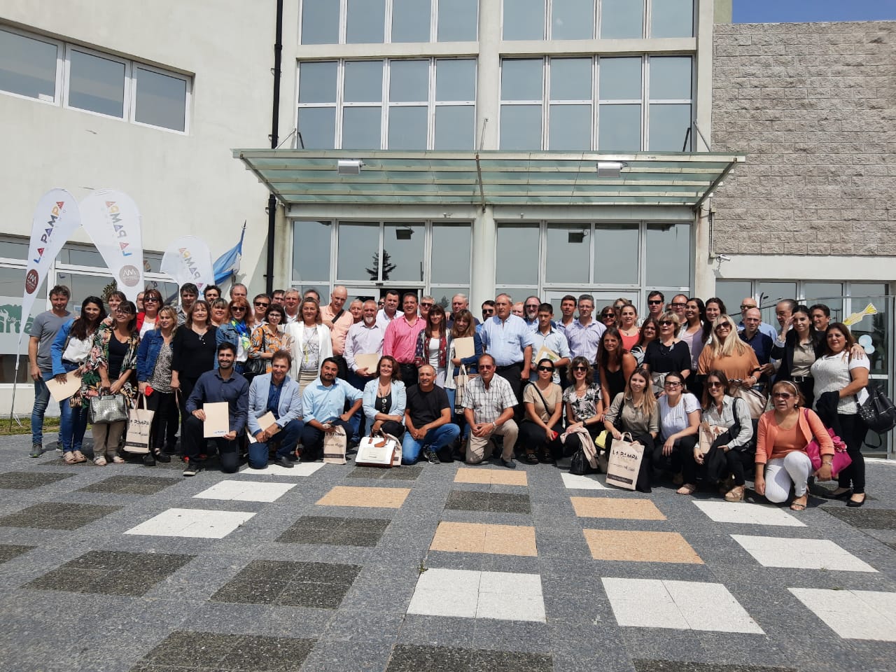 dd54ee56-6f67-4caa-94b4-c32f3f3bc38a