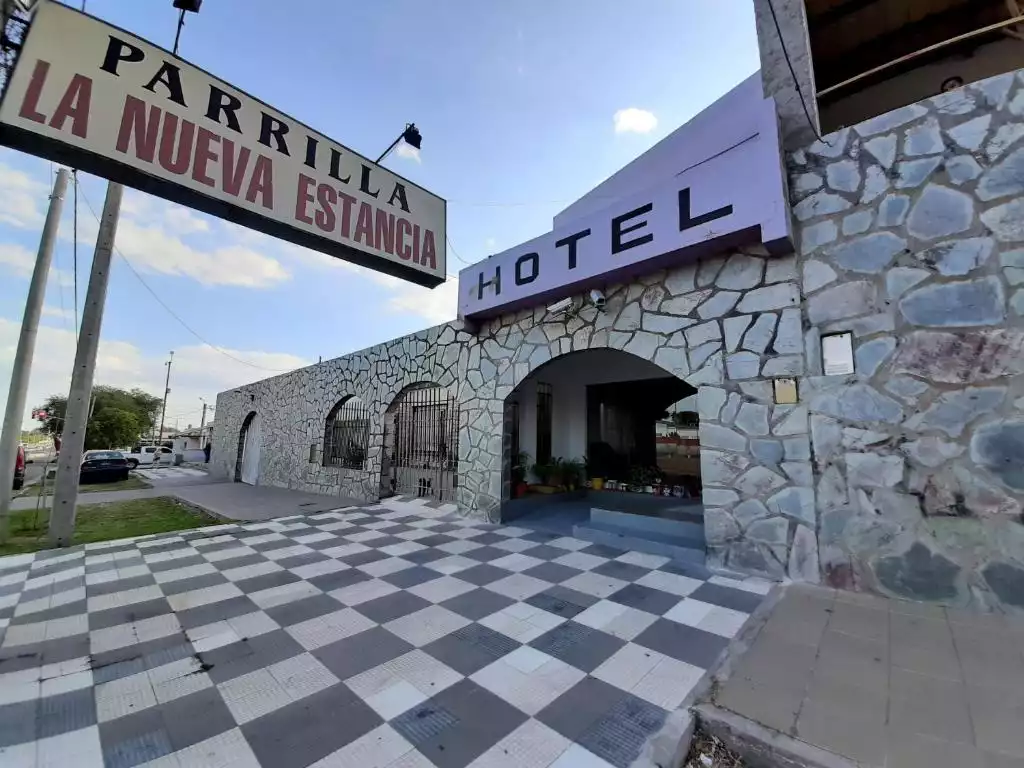 hotel la nueva estancia
