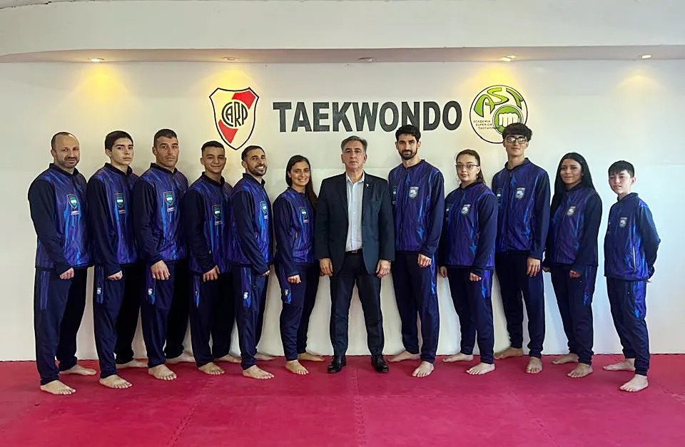 EQUIPO TAEKWONDO