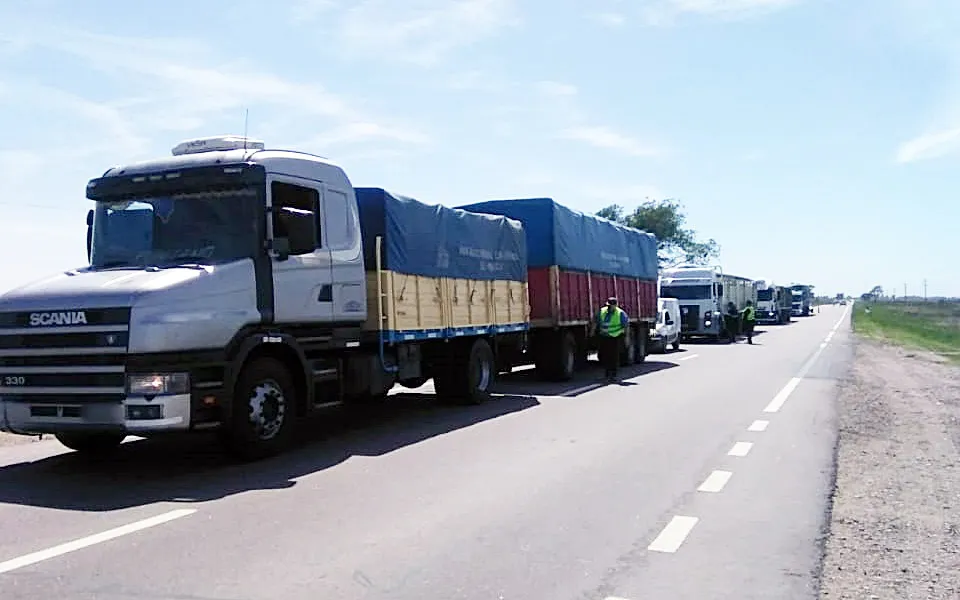 camiones operativo ruta 188