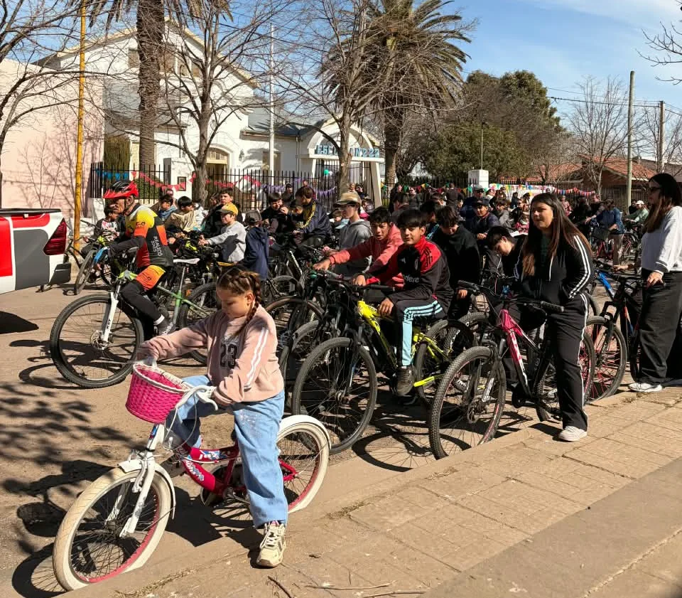 bicicleteada escuela 2222 dia dle niño 2026 6