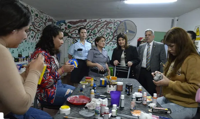 manos a la obra bullrich 2