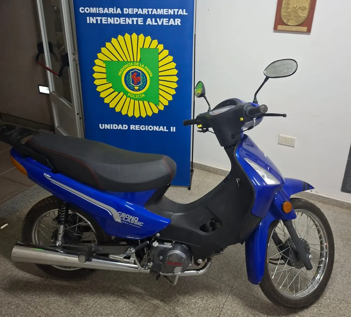 MOTO ALVEAR 2