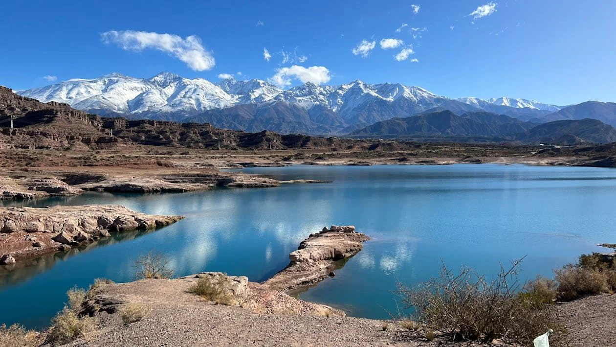 que-hacer-en-potrerillos-y-como-ir-al-dique-de-mendoza_18294_202505121950310