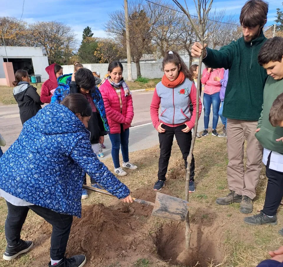 40fa338d-6235-4a07-8617-9748f0ffbe89