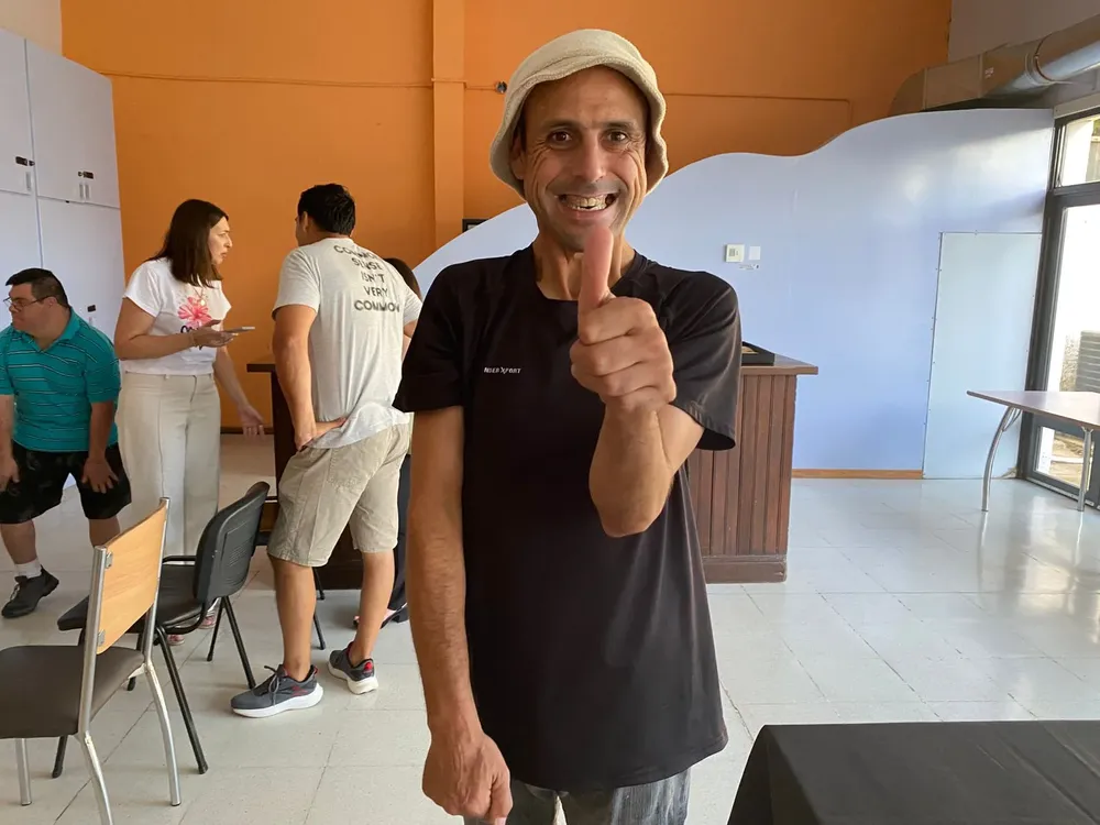 e4a8b3c3-99f0-4472-a8a1-a9c6488e8f3b