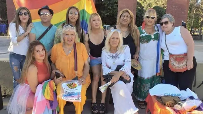 TRAVESTIS JUBILADOS