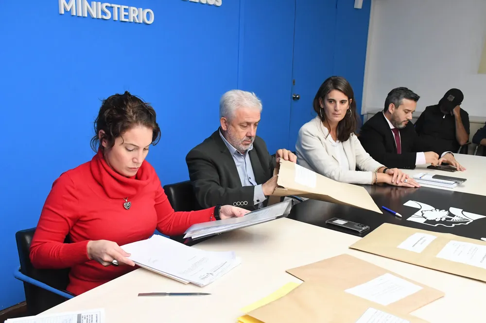 680958_resize-of-gus_9071