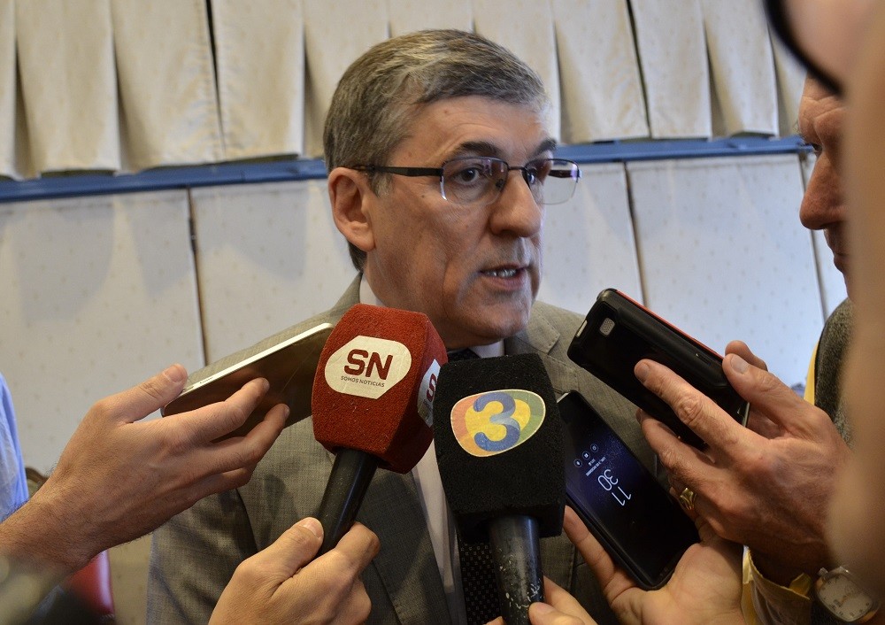 MINISTRO ECONOMIA
