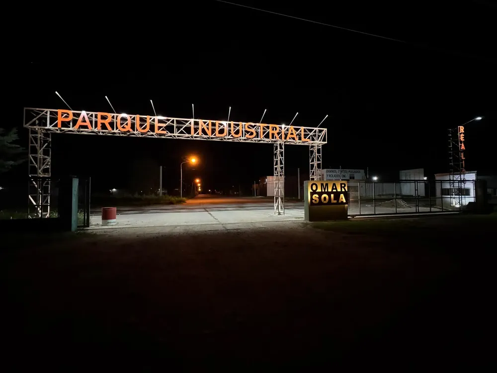 PARQUE INDUSTRIAL CARTEL ILUMINADO 2