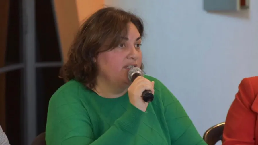 Liliana Robledo verde