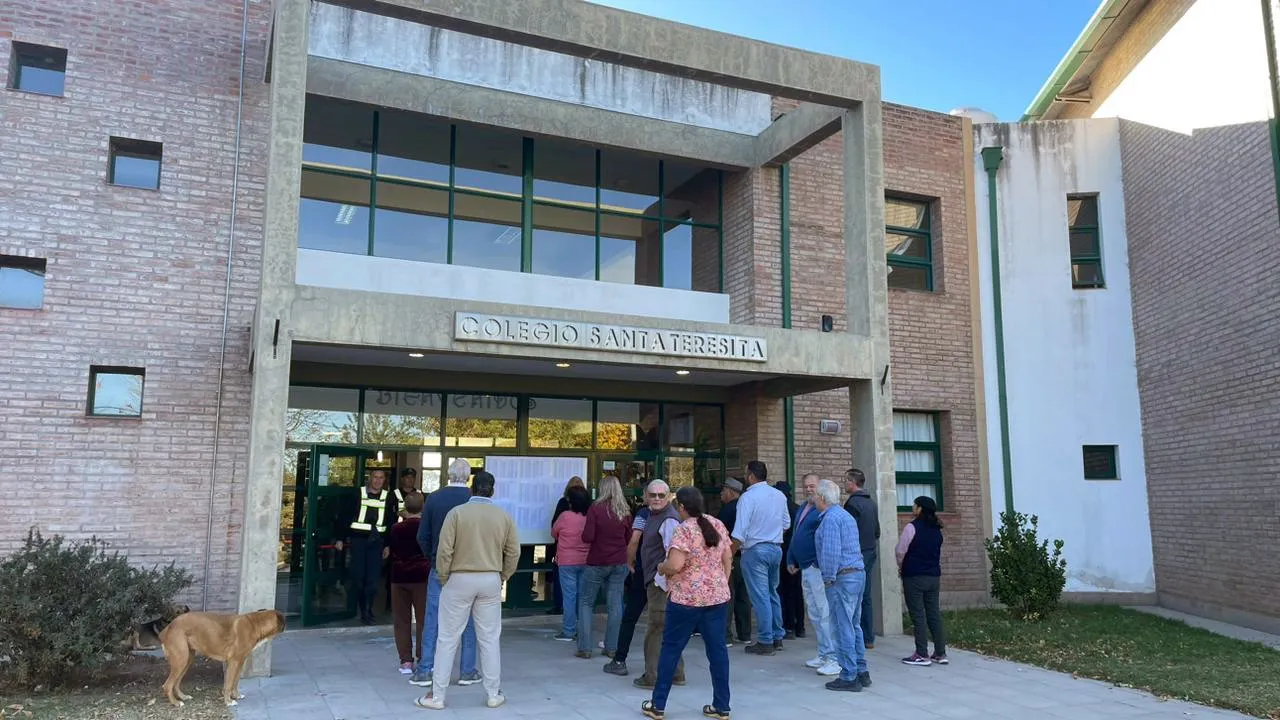 a7a33995-04db-4219-86d7-c6c4680cd56a