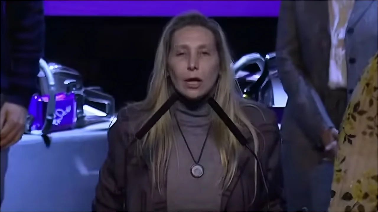 720 (4)