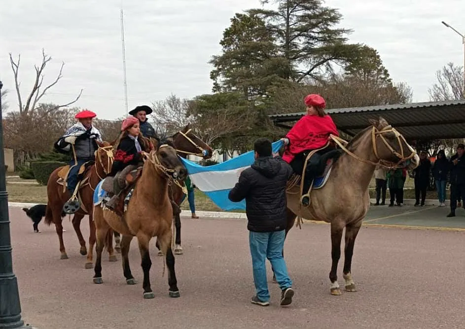 50ced42d-7a6b-4eec-b558-a7bd690d38de