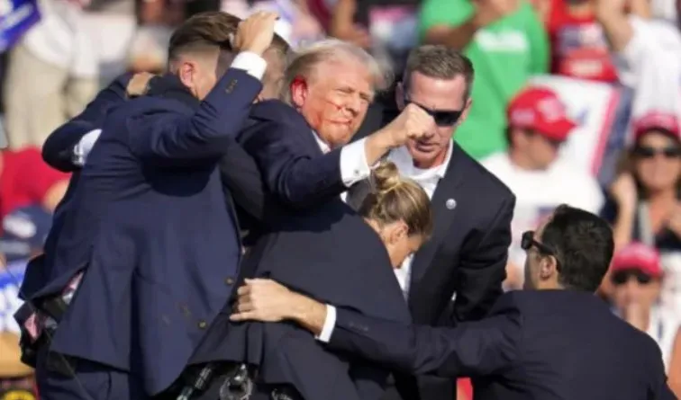 Donald Trump disparo